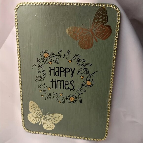 HANDMADE "HAPPY TIMES" WALL HANGER - Picture 1 of 1